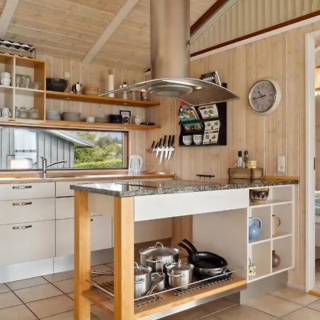 Three-bedroom In * אבלטופט