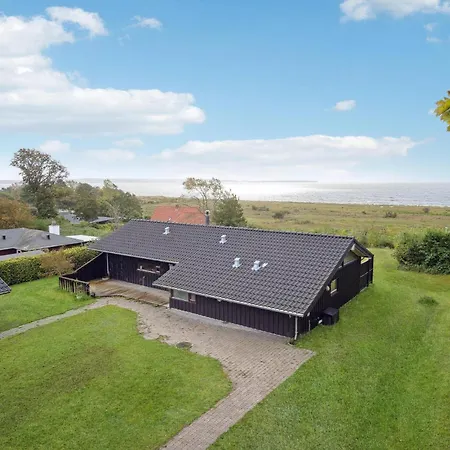 Stunning In With Wifi Holiday home *